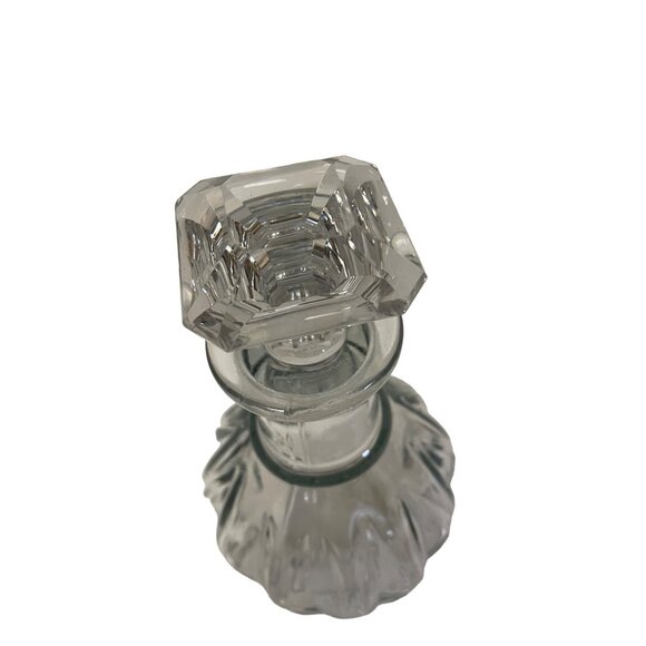 Vintage Glass Decanter With Stopper Heavy Clear Ribbed Sides Starburst Bottom 10 - Picture 7 of 8